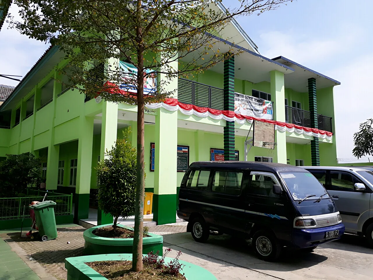 🕌 5 Ciri Sekolah Islam Terbaik untuk Anak Anda