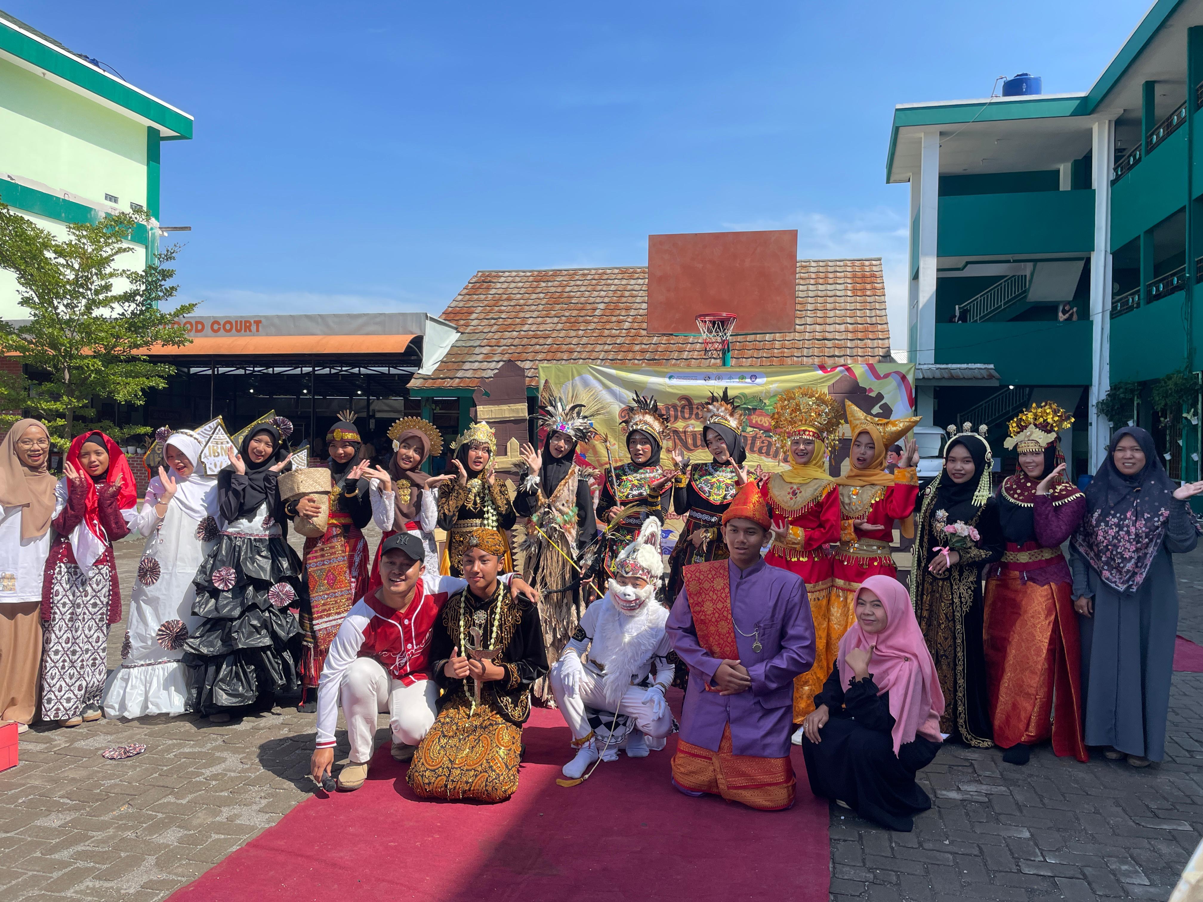 Fashion Show SIT Qordova Tampilkan Kreativitas dan Kepercayaan Diri Siswa